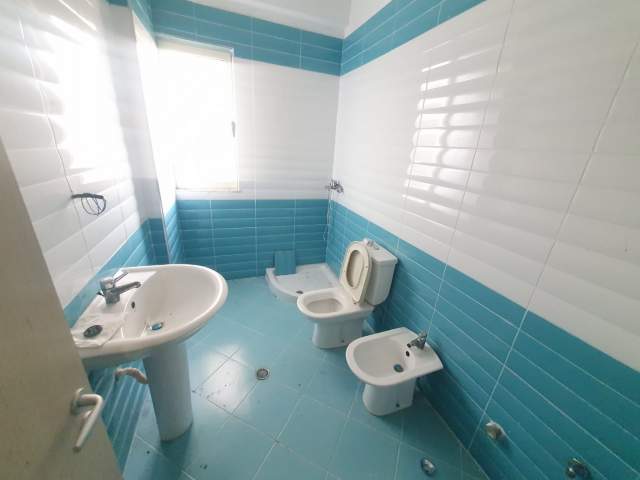 Vlore, shitet apartament 2+1+A+BLK Kati 8, 92 m² 77.000 Euro (Rruga e Cipajve)