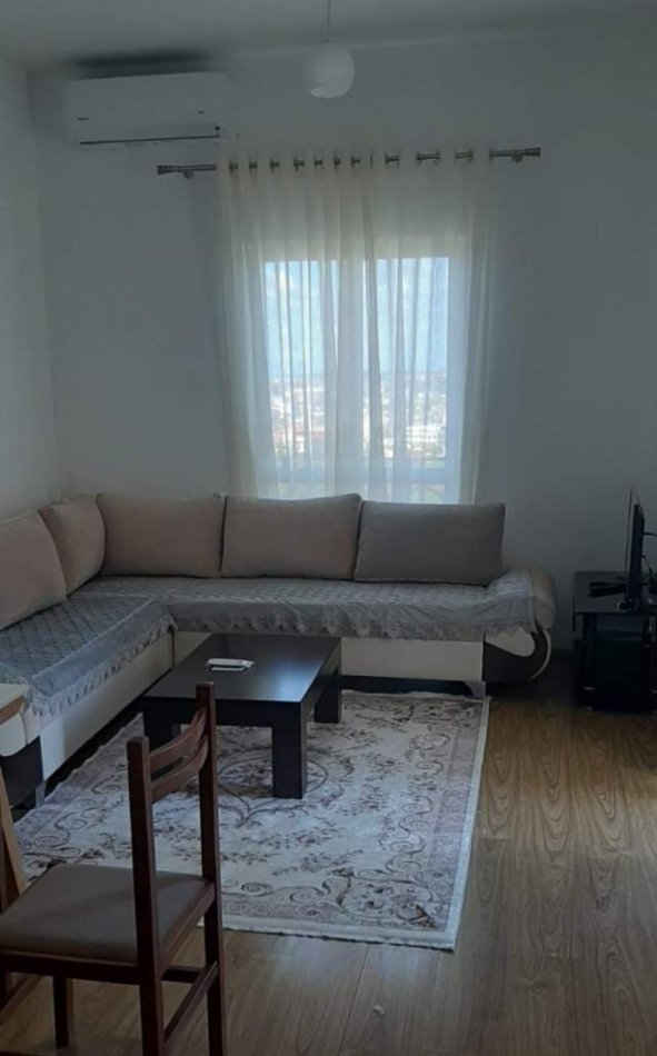 Tirane, jepet me qera apartament 2+1 Kati 3, 90 m² 450 € (Qytet Studenti)