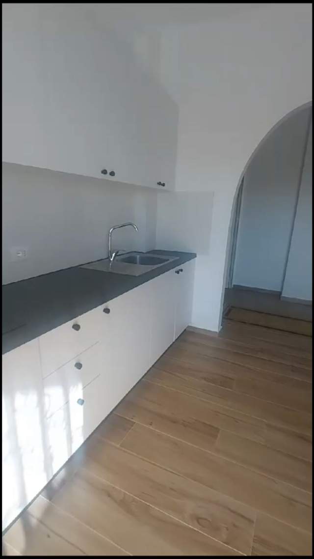 Tirane, jepet me qera apartament 1+1+BLK Kati 3, 75 m² 30.000 Leke (ne fund te rruges Jordan Misja)