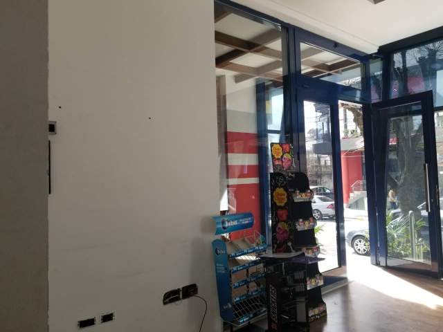 Elbasan, shitet ambjent biznesi 40 m² 2.500 Euro/m2