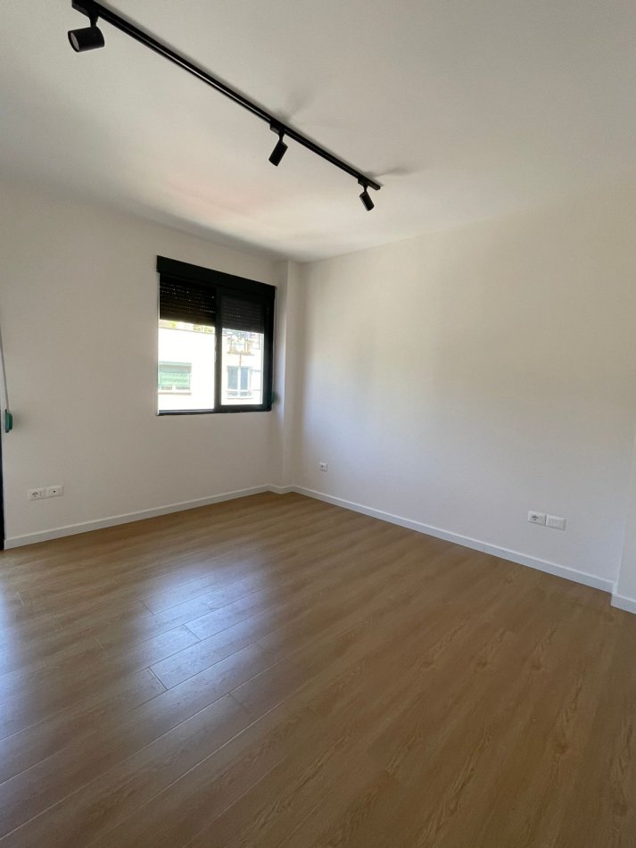Durres, shitet apartament 2+1+Ballkon Kati 5, 95 m² 220.000 € 