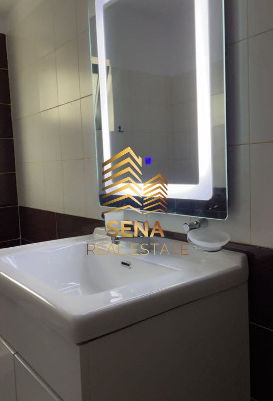 Tirane, jepet me qera apartament 1+1+Aneks Kati 2, 55 m² 400 € (Rruga Sitki Cico)