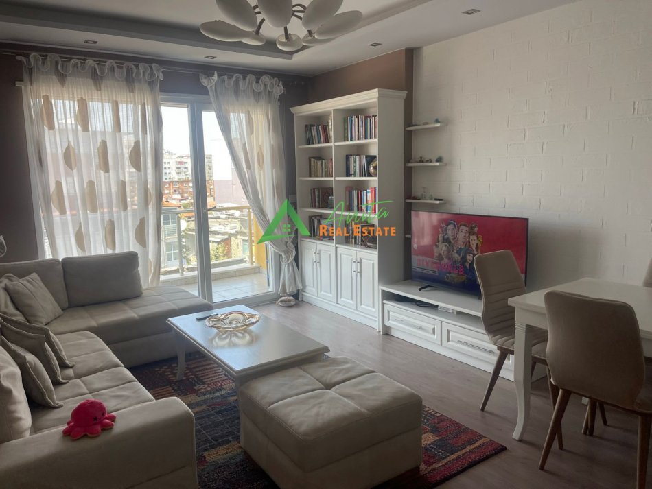 Tirane, jepet me qera apartament 2+1+Ballkon Kati 6, 98 m² 650 € (Ali Demi)