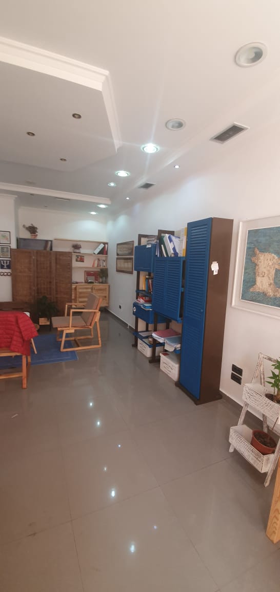 Tirane, jepet me qera ambjent biznesi Kati 1, 42 m² 30.000 Leke (21 dhjetori)