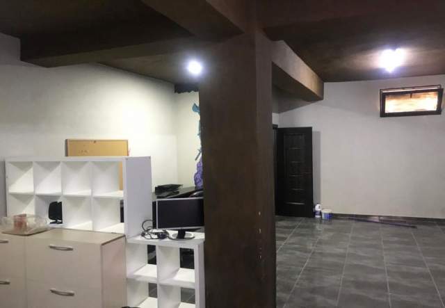Tirane, shitet ambjent biznesi 61 m² 62.000 Euro