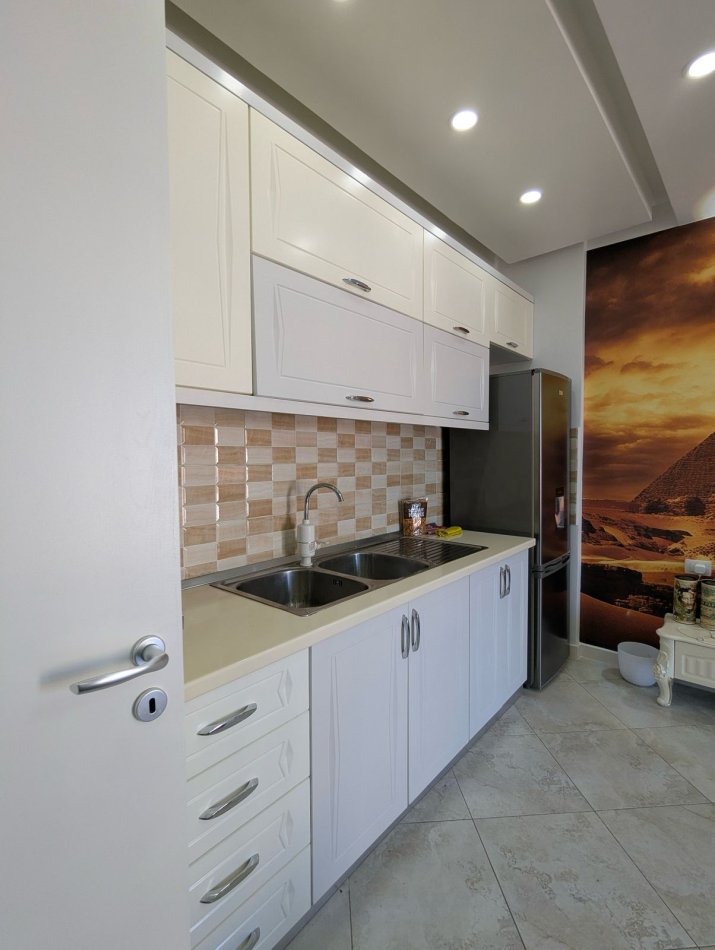 Tirane, jepet me qera apartament 1+1 Kati 5, 60 m² 500 € (Don Bosko)