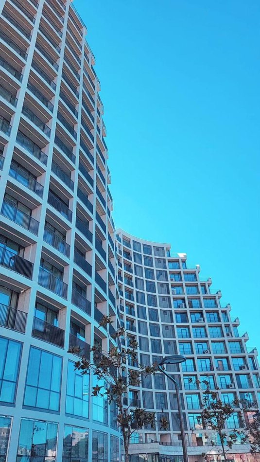 Tirane, jepet me qera zyre Kati 4, 242 m² 4.150 € (Lake View Residence)