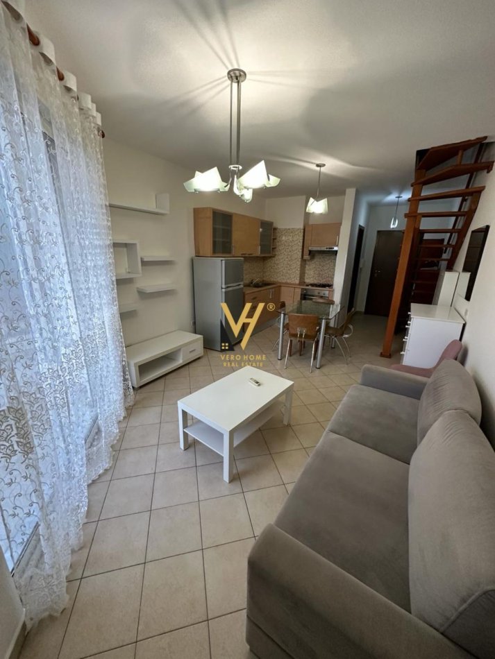Tirane, jepet me qera apartament 2+1+Aneks+Ballkon Kati 5, 97 m² 600 € (RRUGA E ELBASANIT)