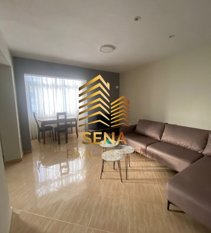 Tirane, jepet me qera apartament 1+1+Aneks Kati 2, 55 m² 400 € (Rruga Sitki Cico)