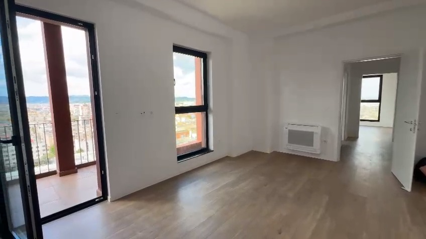 Tirane, jepet me qera zyre Kati 12, 128 m² 850 € (21 Dhjetori)