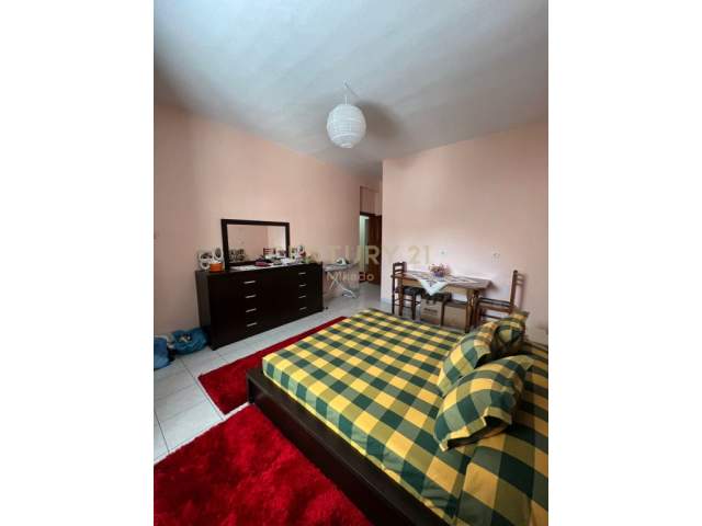 Tirane, shitet Vile 5+1+BLK Kati 0, 660 m² 448.000 Euro (Rruga Elbasanit)