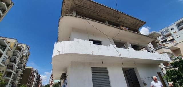 Tirane, shes Vile Kati 3, 430 m² 270.000 Euro (Misto Mame)
