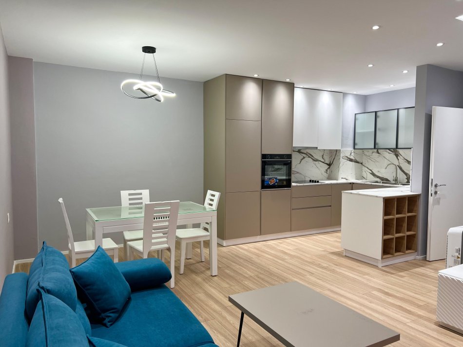 Tirane, shitet apartament 2+1+Ballkon Kati 4, 95 m² (Kompleksi Golden Park3)