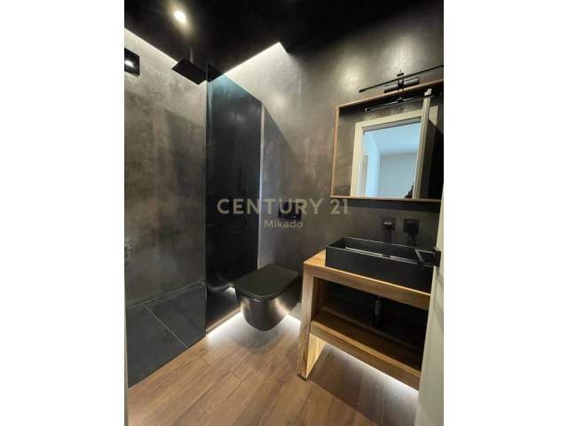 Tirane, jepet me qera Vile 3+1+A+BLK Kati 0, 175 m² 1.800 Euro (Lunder)