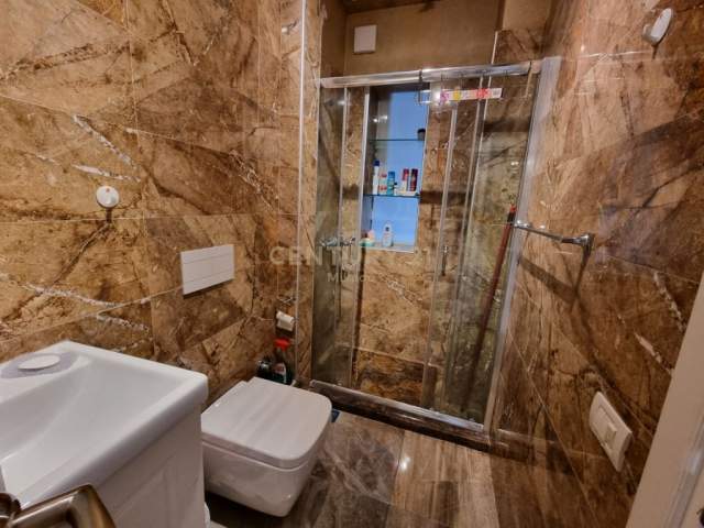 Tirane, shitet apartament 1+1 Kati 3, 45 m² 50.000 Euro (Rruga 5 Maj)