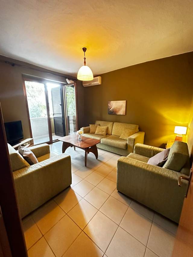 Tirane, jepet me qera apartament 1+1+BLK Kati 2, 57 m² 46.000 Leke (Rruga Mine Peza)