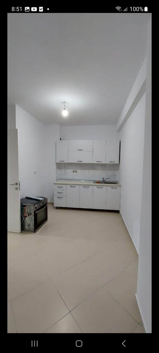 Tirane, jepet me qera apartament 2+1+BLK Kati 7, 80 m² 30.000 Leke (prane Big Market (Pallatet Cabej))