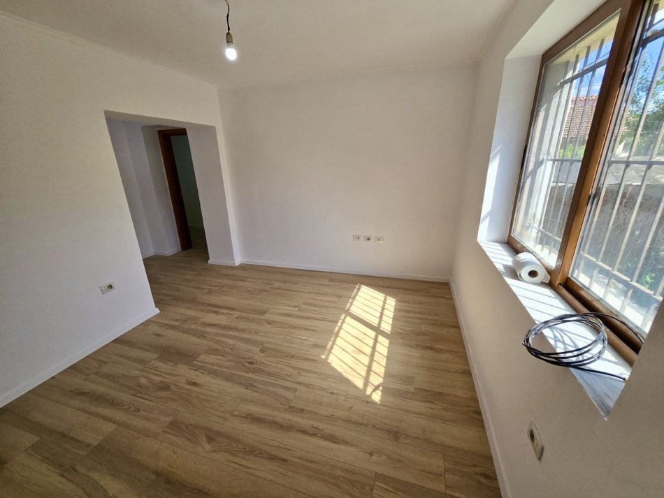 Tirane, shitet apartament 2+1+Aneks+Ballkon Kati 1, 81 m² 138.000 € (Ali Demi te Fushat)
