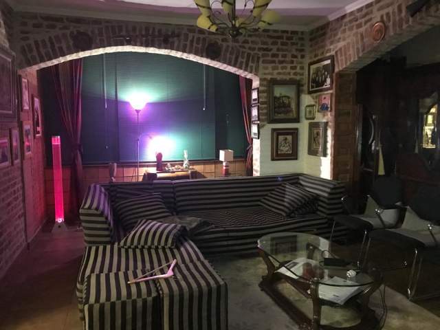 Tirane, jepet me qera apartament 2+1 Kati 3, 210 m² 360 Euro