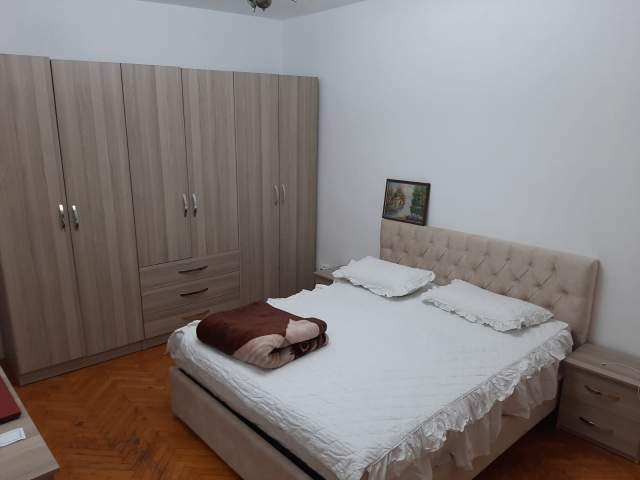 Tirane, jepet me qera apartament 1+1+A+BLK Kati 4, 55 m² 400 Euro (Rruga e Kavajes)