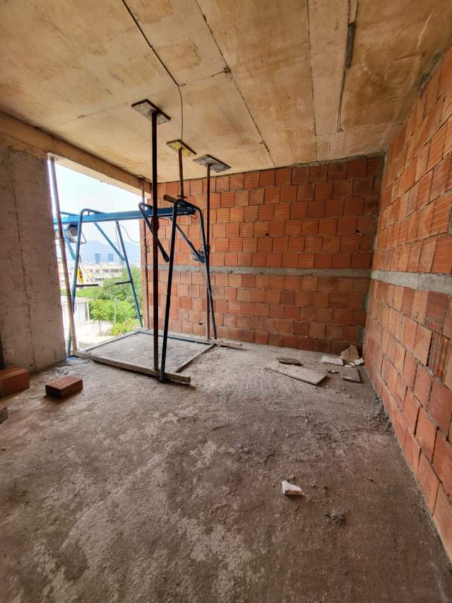 Tirane, shitet apartament 2+1+BLK Kati 4, 125 m² 156.000 Euro (Kodra Diellit 1)