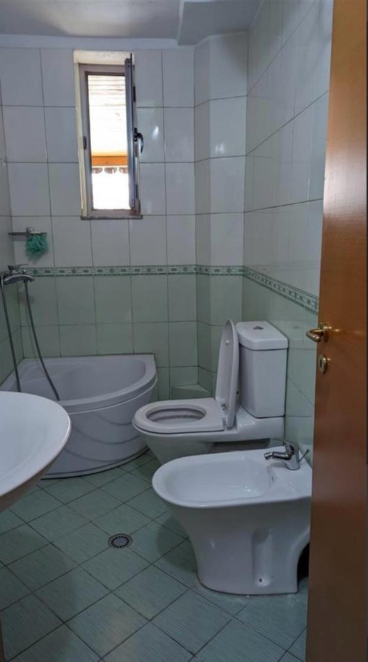 Apartament 2+1 në shitje, Laprakë