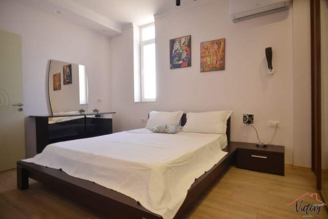Tirane, jepet me qera apartament 2+1+BLK Kati 9, 90 m² 850 Euro (islam alla)