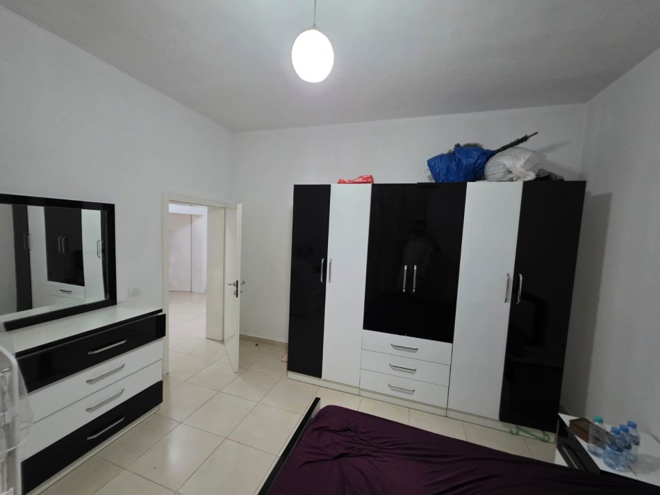 Tirane, jepet me qera Vile 2+1 Kati 1, 95 m² 350 € (Tek Nela 2)