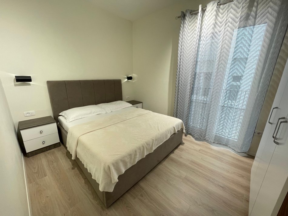 Tirane, shitet apartament 3+1 Kati 1, 110 m² 275.000 € (Liqeni Thate)