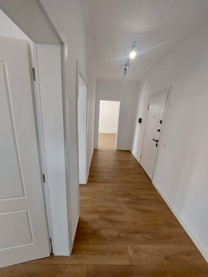 Tirane, shitet apartament 2+1+Aneks+Ballkon Kati 5, 90 m² 185.000 € (Dibres te Medreseja)