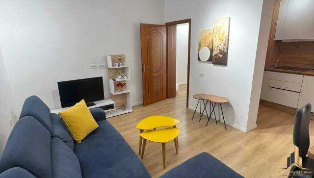 Tirane, jepet me qera apartament 2+1 Kati 5, 78 m² 500 Euro (Rruga Durresit)