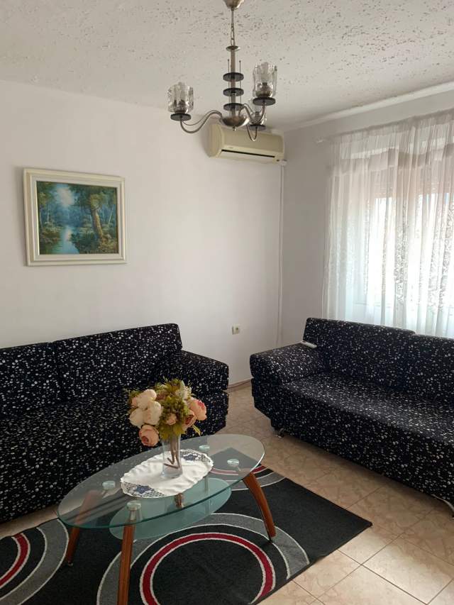 Tirane, jepet me qera apartament 1+1 Kati 5, 65 m² 35.000 Leke (rruga Qemal Stafa)