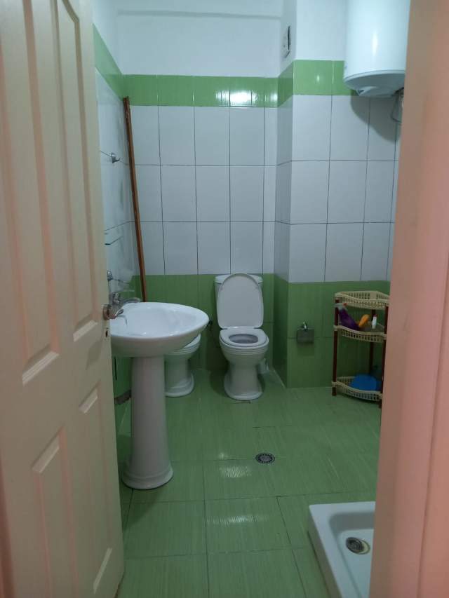 Tirane, jepet me qera apartament 2+1+BLK Kati 8, 85 m² 35.000 Leke (Yzberisht, prane kmy)