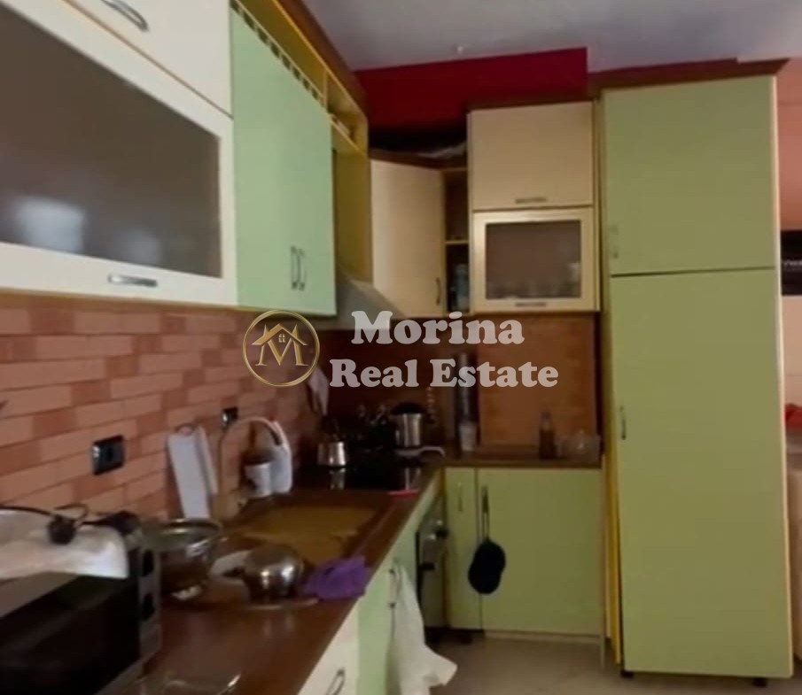 Tirane, shitet apartament 2+1 Kati 6, 117 m² 230.000 € (Rruga e Barrikadave)
