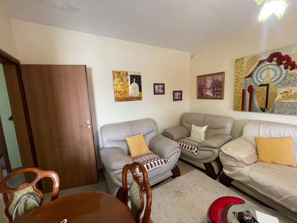 Tirane, shitet apartament 2+1 Kati 5, 74 m² 88.000 € (Varri Bamit)