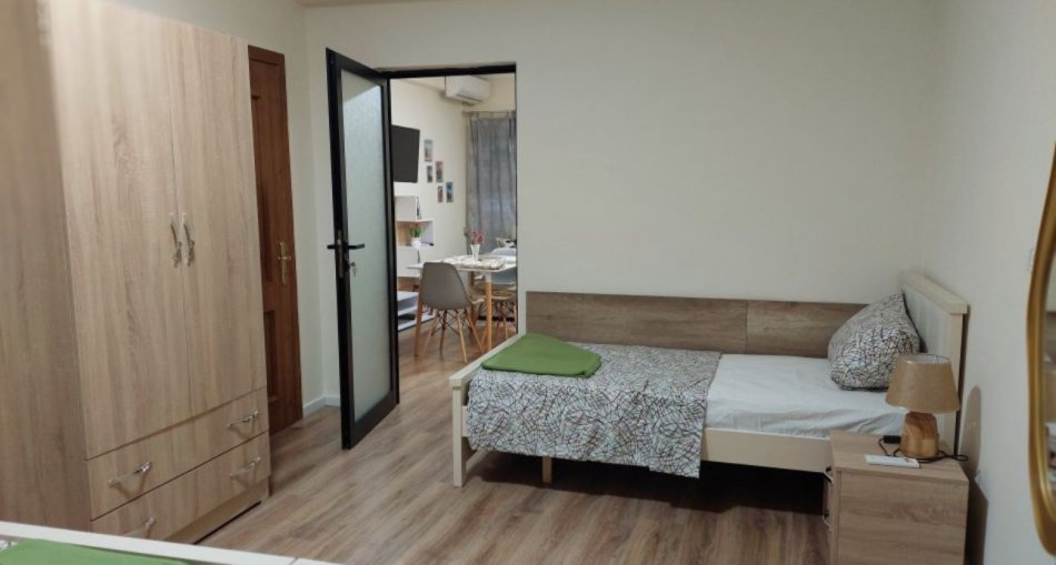 Tirane, jepet me qera apartament 1+1 Kati 1, 70 m² 600 € (myslym shyri)