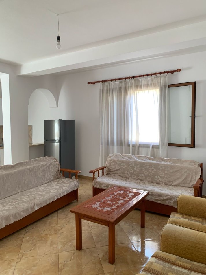 Tirane, jepet me qera apartament 2+1 Kati 2, 129 m² 400 € (Astir)