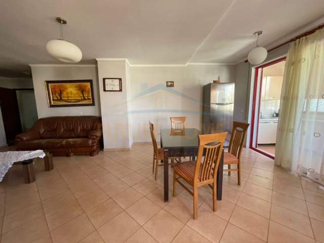 Durres, jepet me qera apartament Kati 12, 146 m² 600 Euro (Rruga Taulantia)
