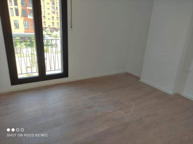 Tirane, jepet me qera zyre Kati 1, 88 m² 600 Euro (Rruga e Dibres)