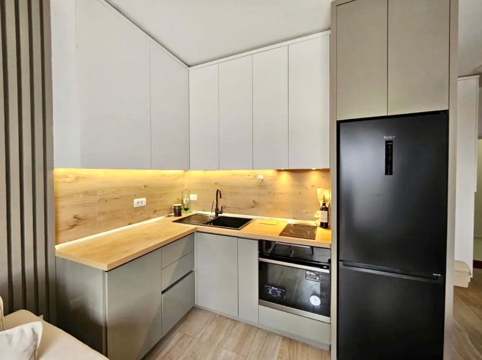 Tirane, jepet me qera apartament 1+1 Kati 8, 65 m² 600 € (Don bosko)