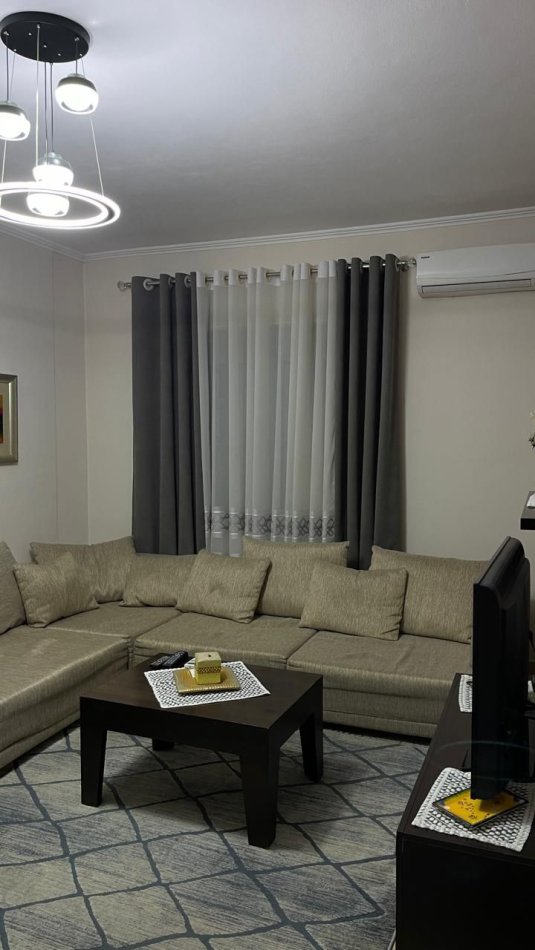 Tirane, jepet me qera apartament 2+1 Kati 5, 80 m² 450 € (Astir)
