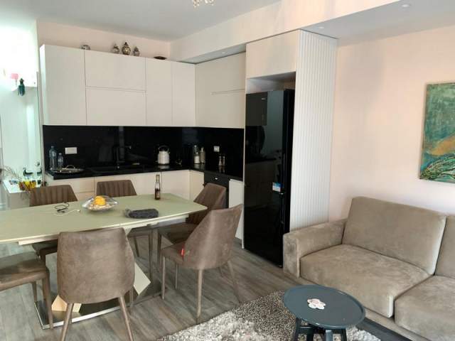Vlore, shitet apartament 1+1+A Kati 4, 75 m² 103.000 Euro (Lungomare)