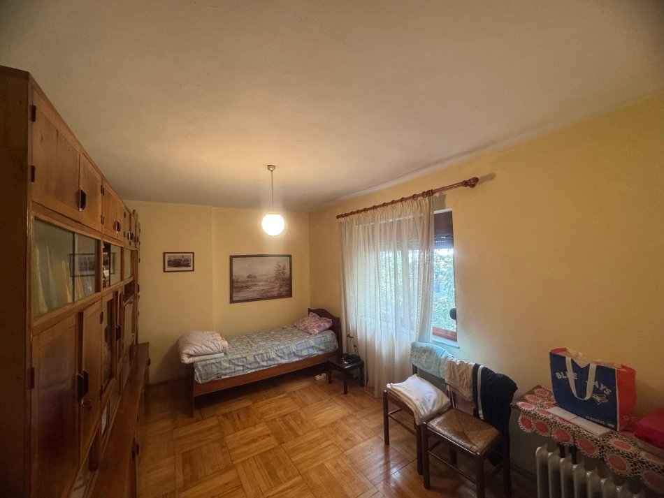 Shqiperi, jepet me qera apartament 3+1+Ballkon Kati 2, 85 m² 550 € (Rruga e Elbasanit | Ambasada Amerikane)