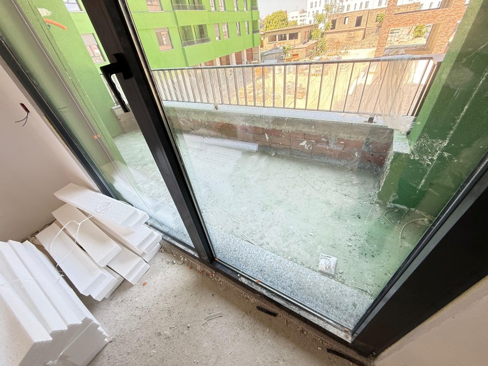 Tirane, shitet apartament 1+1 , 80 m² 117.000 € (rruga 5 maji)