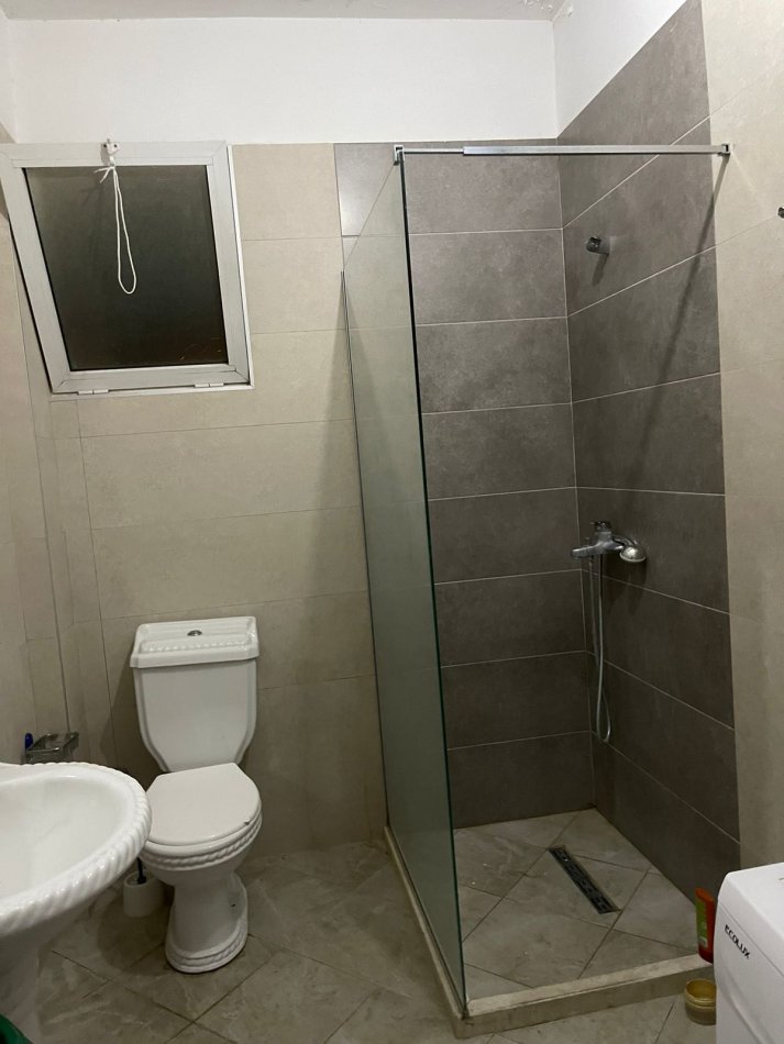Tirane, jepet me qera apartament 2+1 Kati 3, 80 m² 350 € (Selite)