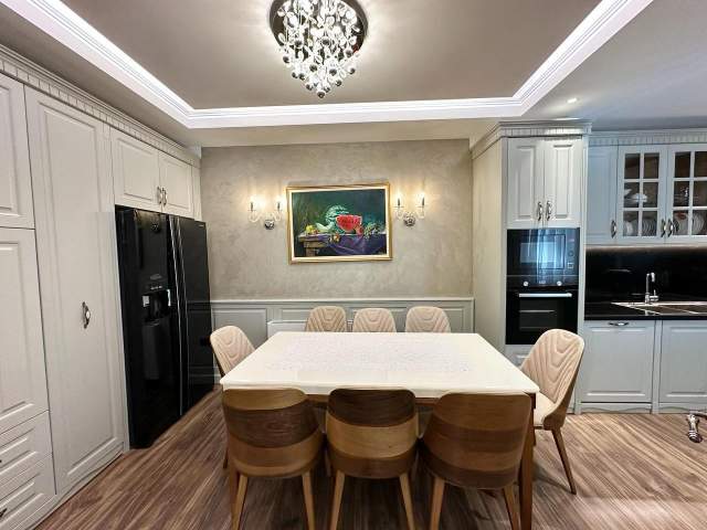 Tirane, shes apartament 3+1+A+BLK Kati 5, 202 m² 500.000 Euro (Liqeni i Thate)