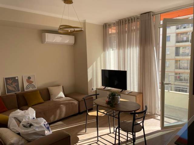 Tirane, jepet me qera apartament 1+1+BLK Kati 4, 60 m² 400 Euro (prane Vila L)