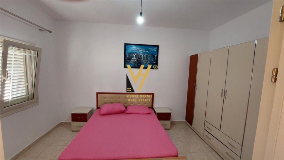 Tirane, jepet me qera Vile Tre kateshe ,  3+1+Ballkon Kati 0, 150 m² 500 € (FRESK)