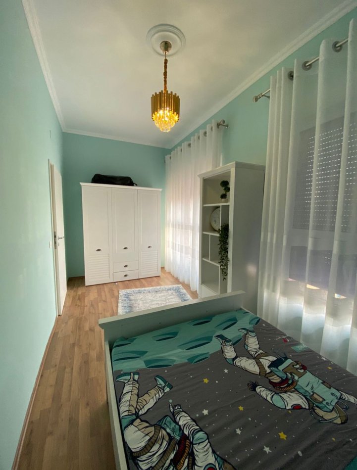 Tirane, jepet me qera apartament 2+1 Kati 1, 70 m² 500 € (rruga pasho hysa)