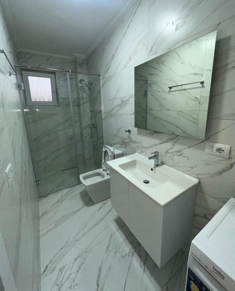 Tirane, jepet me qera apartament 1+1 Kati 1, 80 m² 400 € (SANATORIUMI)